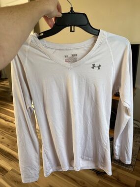 Under Armour White Long-Sleeve V-Neck Performance Shirt
